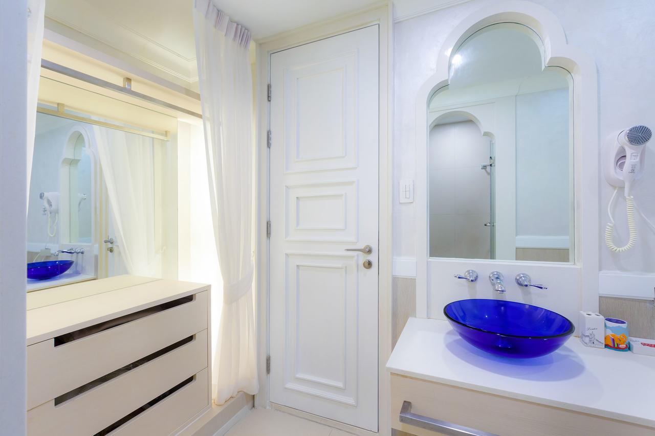 Marrakesh Beachfront Condominium Hua Hin Buitenkant foto